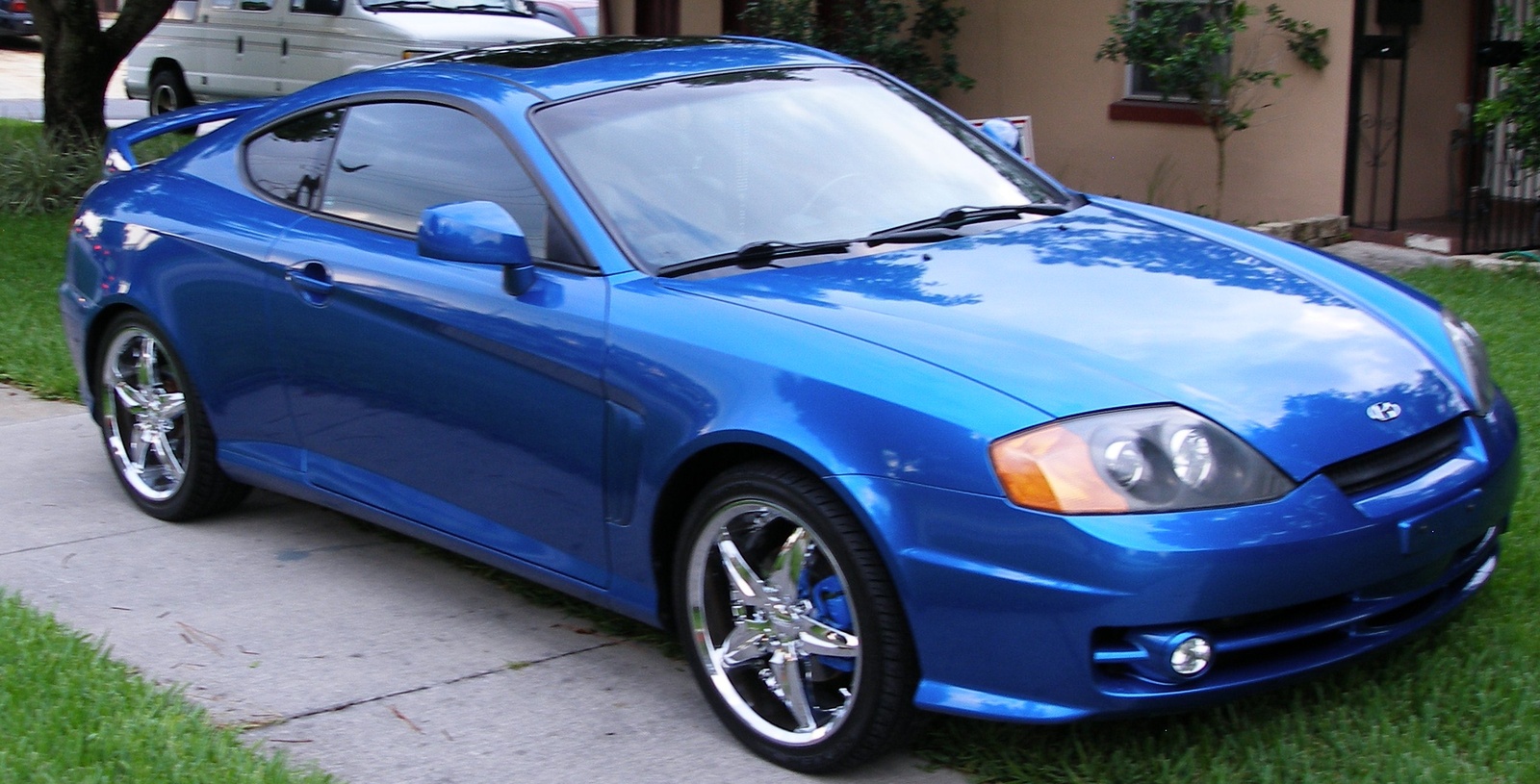 Hyundai Tiburon technical specifications and fuel economy